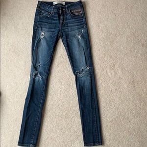 Abercrombie&Fitch Distressed Jean with Gold Detail